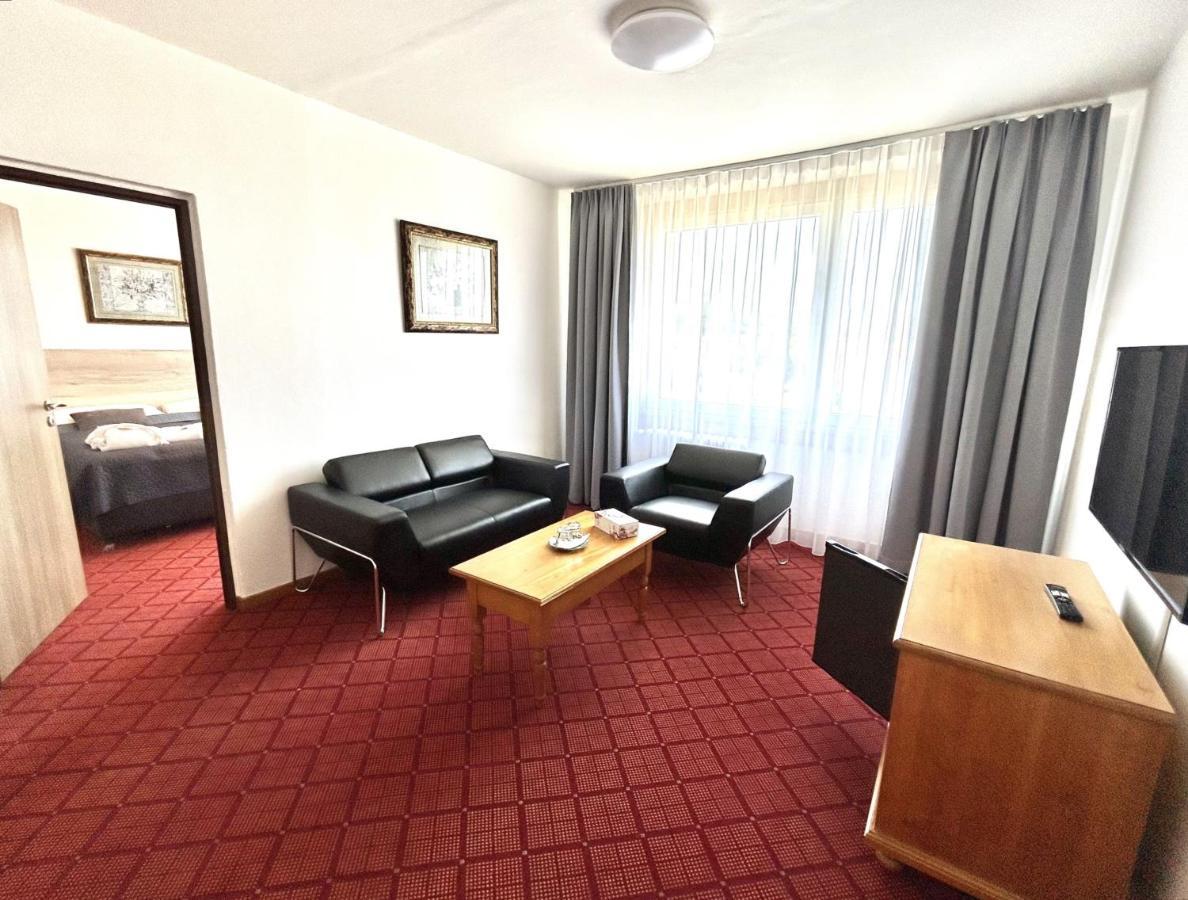 Patria Hotel Trutnov Eksteriør bilde