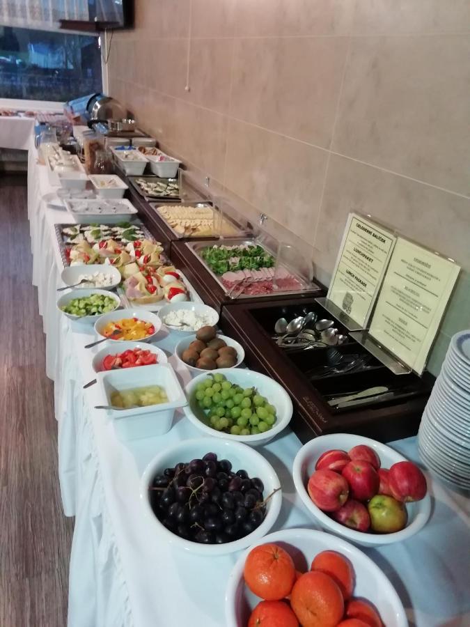 Patria Hotel Trutnov Eksteriør bilde